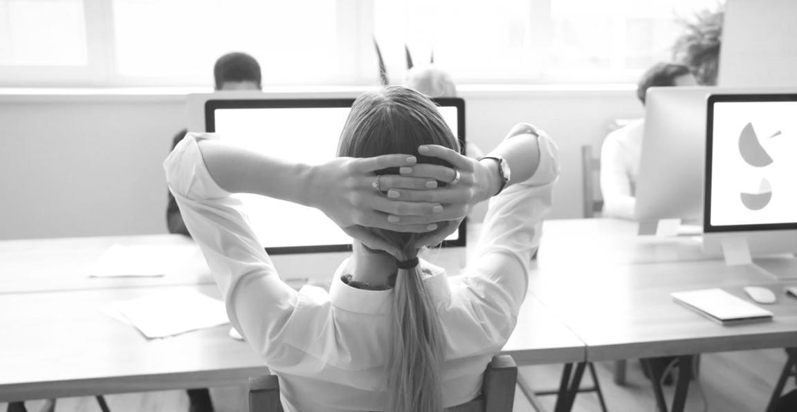 Analyse financière collaborative lors d'une session de formation en présentiel