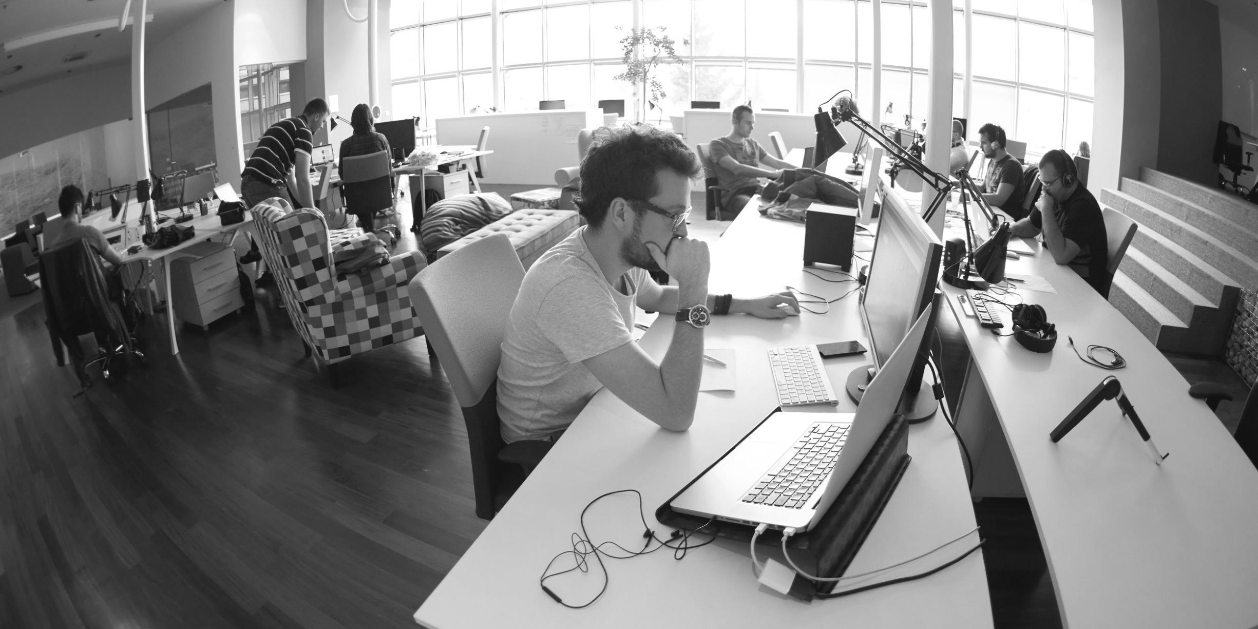 Session de webinaire interactive sur la gestion de franchise avec participants engagés